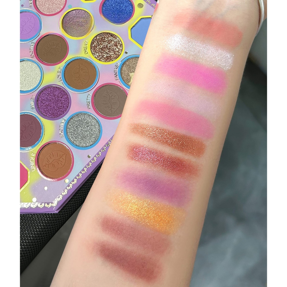 Paleta de Machiaj, KEVIN &amp; COCO, Violet Ice Cream, Fard de Pleoape, 22 culori, 19 x 13.7 x 1.3 cm [7]