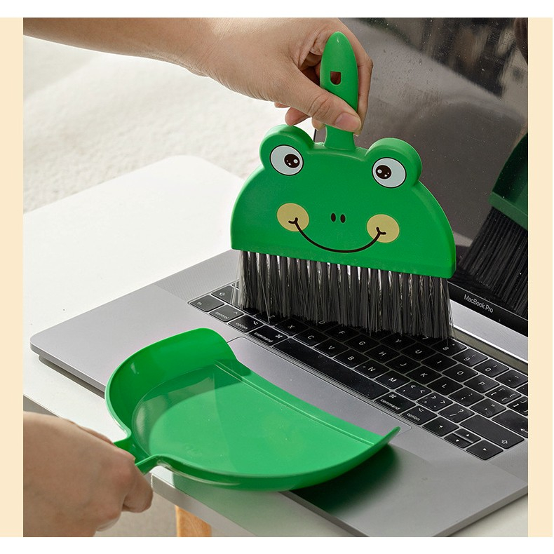 Set Mini Matura si Faras, LITTLE CLEANER, Uz Casnic, pentru Birou, Bucatarie, Casa, Model Broscuta, 23 x 18 cm, Verde [4]