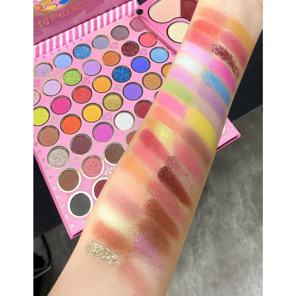 Trusa de Machiaj, KEVIN &amp; COCO, Princess Palette. Fard de Pleoape, Iluminator, Corector, Ruj, 79 culori, 19.7 x 20 x 2 cm [9]