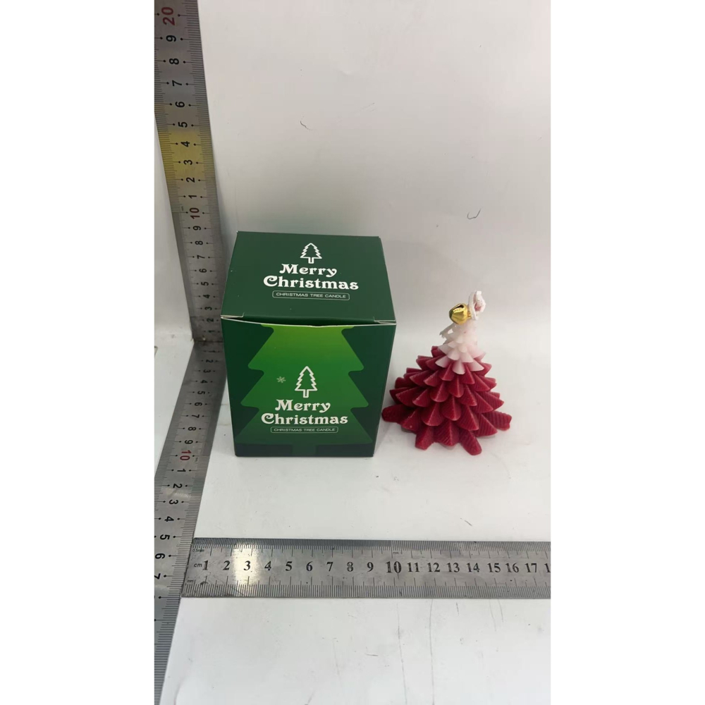 Lumanare Parfumata de Craciun, Model Brad de Craciun, din Ceara de Soia, Cadou Creativ Handmade de Craciun, 8 x 7 x 7 cm, Rosu [3]