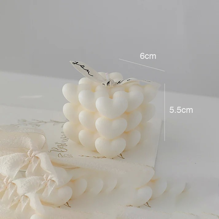 Lumanare Parfumata Decorativa, Model Abstract Cub din Inimioare, Lumanare pentru Diferite Ocazii, 6 x 5.5 cm, Aroma de Frezie, Alb [2]