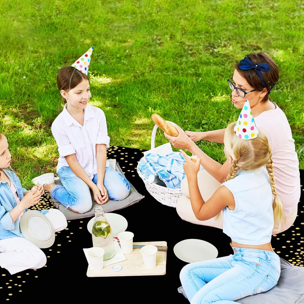 Fata de Masa, din PEVA, Imprimeu Buline Aurii, 137 x 274 cm, Impermeabila, Fara Pete, Curatare Rapida, Negru [4]