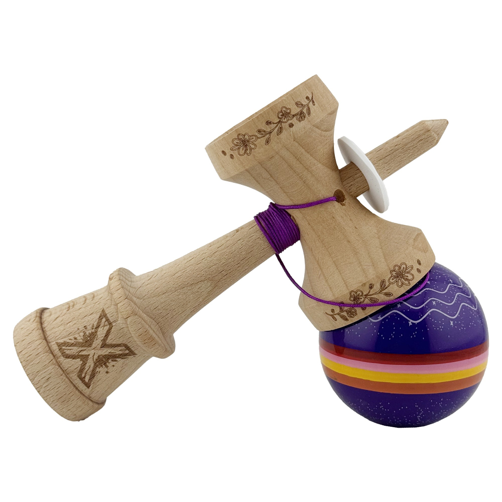 Kendama X Originala, Profesionala, NIGHT SKY, Super Sticky cu Cupe Mari KING SIZE V3, Gaura in Baza, Rulment Metalic, din lemn 18 cm, Ata 62/65 cm, Mov [5]
