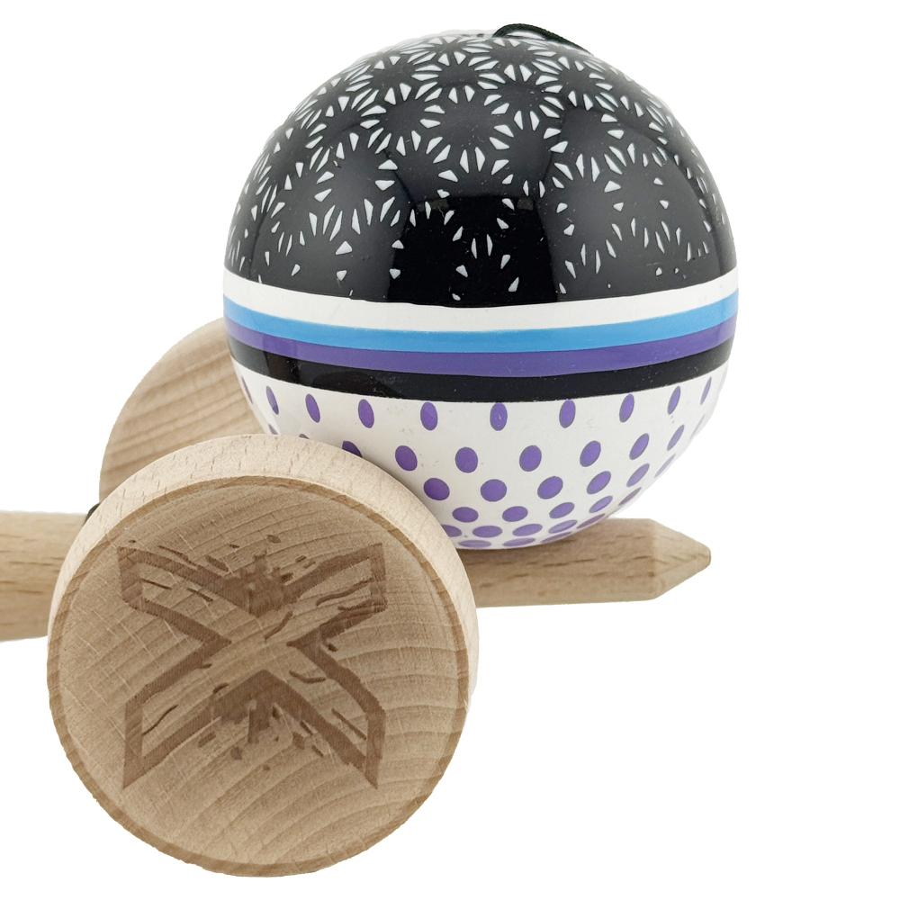 Kendama X Originala, Profesionala, RAINDROPS, Super Sticky cu Cupe Mari KING SIZE V3, Gaura in Baza, Rulment Metalic, din lemn 18 cm, Ata 62/65 cm, Alb/Negru/Mov [9]