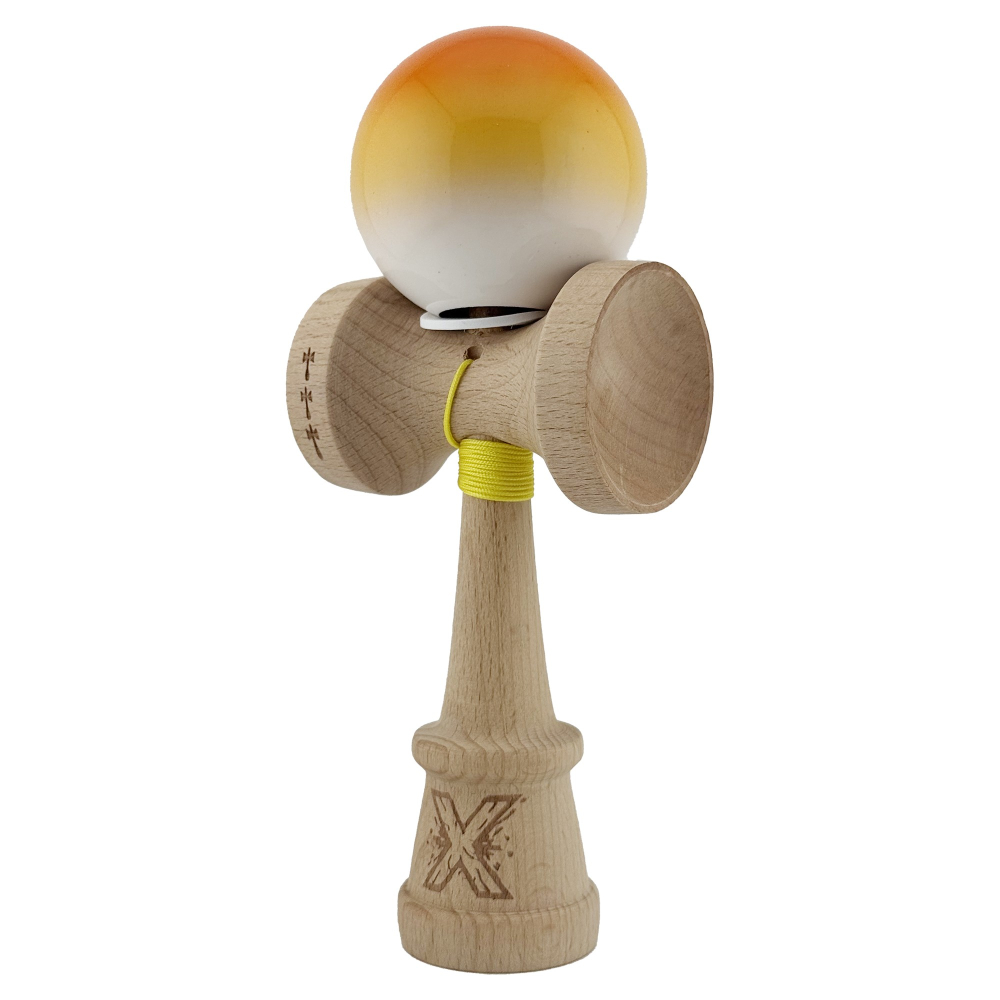 Kendama X Originala, Profesionala, Super Sticky cu Cupe Mari KING SIZE V3, Gaura in Baza, Rulment Metalic, din lemn 18 cm, Ata 62/65 cm, Gradient Portocaliu/Galben/Alb [3]