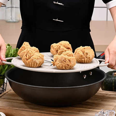 Capac Sita pentru Tigaie, Flippy, 28 inch, Capac din Silicon pentru Scuregere, Rezistent la Remperaturi ridicate, Anti-Stropire, Deflector de Ulei, Alb [2]