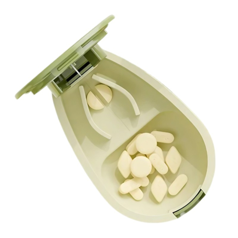 Cutie Taiat Pastile si Depozitare Medicamente, Verde, 8x5x2.65 cm, Compacta si Portabila, Ideala Pentru Calatorii [1]