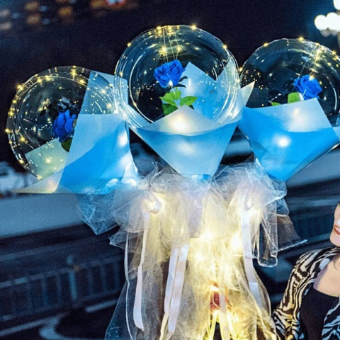 Set Trandafir in Balon LED cu Lumini, Tip Buchet, Diametru 35 cm, Albastru [1]