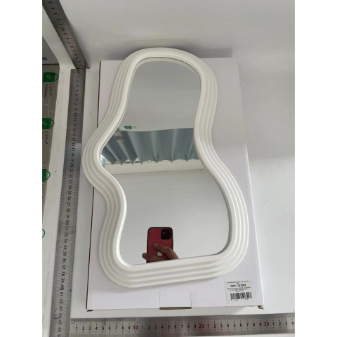 Oglinda de Perete, Decorativa, pentru Baie, Dormitor, Sufragerie, Model Minimalist, Forma Asimetrica, 40.3x26 cm, Alb [1]