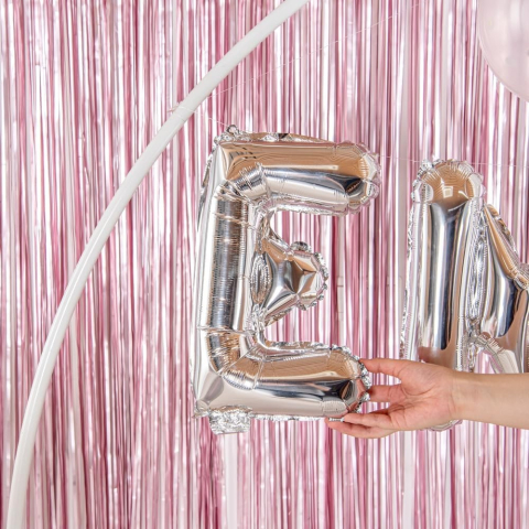 Balon Folie Metalizata Litera E, 40 cm, Umflati cu Heliu sau Aer, Ambalaj Individual, Pai inclus, Argintiu [6]