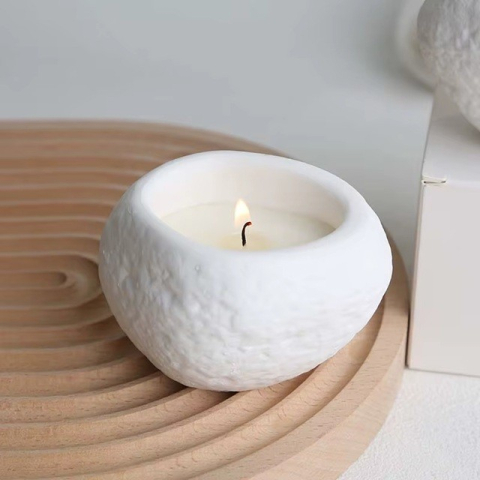 Lumanare Parfumata, Model Abstract, Aromat Roua Padurii, din Ceara de Soia, 8 x 5.5 x 6 cm, Alb [1]