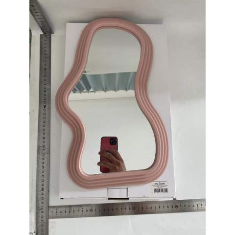 Oglinda de Perete, Decorativa, pentru Baie, Dormitor, Sufragerie, Model Minimalist, Forma Asimetrica, 40.3x26 cm, Roz [1]