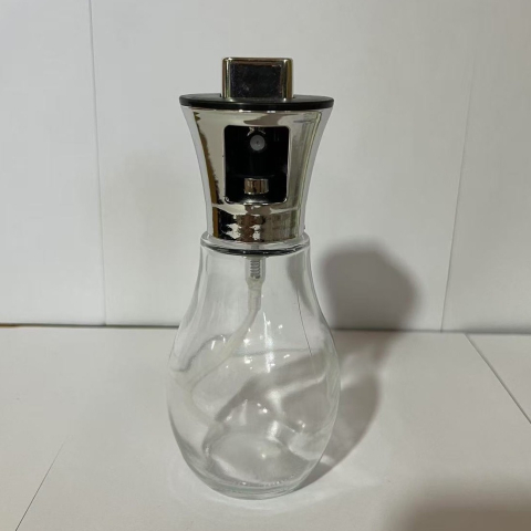 Sticla de ulei cu Pulverizator, Sticla pentru Lichide de Bucatarie, Otet, Sos, 16.7 x 5.2 cm, Volum 200 ml, Silver [3]