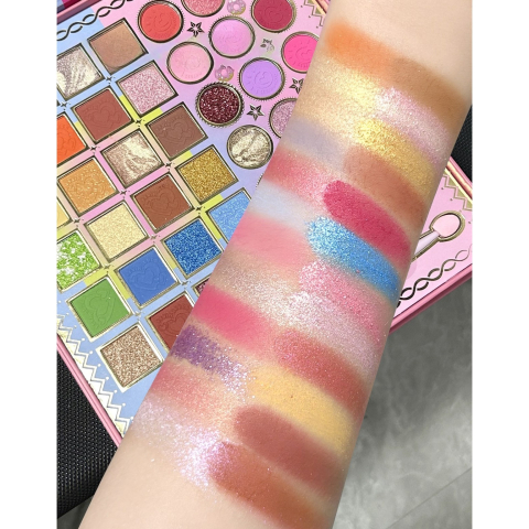 Paleta de Machiaj, KEVIN &amp; COCO, Best Partner, Fard de Pleoape, Breloc si Cercei, 50 culori, 22 x 21 x 5cm [7]