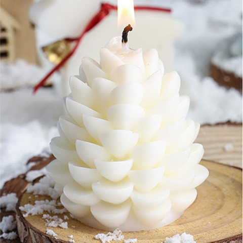 Lumanare Parfumata de Craciun, Model Con de Pin, din Ceara de Soia, Cadou Creativ Handmade de Craciun, 7 x 6.5 x 6.5 cm, Alb [2]