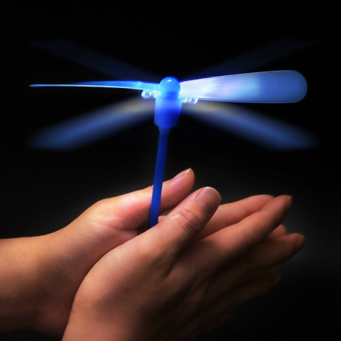 Set 4 Jucarii Libelula Zburatoare, Distractive pentru Copii, Aruncatoare Manuale din Plastic, cu Lumini, Multicolor [12]