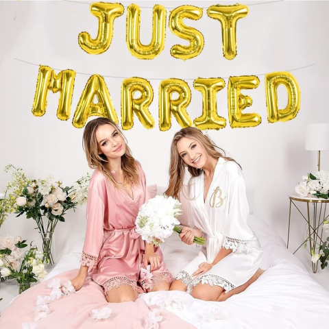 Set Baloane din Folie Metalizata, Model Just Married, Litere de 40 cm, Baloane Party, Ambalaj Individual, Pai, Ata si Adeziv Incluse, Umflare cu Aer sau Heliu, Auriu [1]