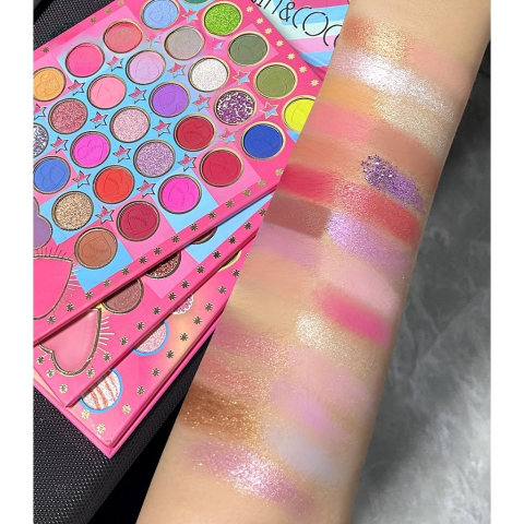 Trusa de Machiaj, KEVIN &amp; COCO, Mean Girl Heart, Fard de Pleoape, Iluminator, Blush Cremos, 96 culori, 21 x 15.7 x 2.4 cm [7]