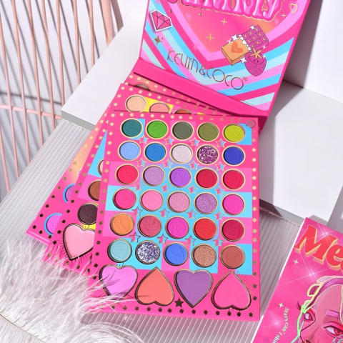 Trusa de Machiaj, KEVIN &amp; COCO, Mean Girl Heart, Fard de Pleoape, Iluminator, Blush Cremos, 96 culori, 21 x 15.7 x 2.4 cm [1]
