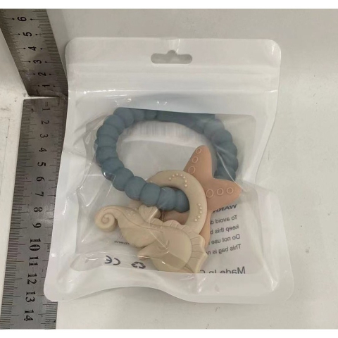 Jucarie Dentitie Bebelusi, Tip Bratara, Model Calut si Stea de Mare, + 3 luni, din Silicon, fara BPA, 8.1 x 8.1 x 1.2 cm, Albastru [1]