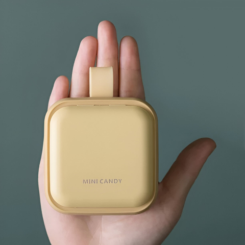 Cutie Depozitare Medicamente Mini, 4 Compartimente, Inchidere Etans, Portabila, Patrat, Galben, PP, 7.5x7.5x3 cm [4]