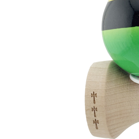 Kendama X Originala, Profesionala, Super Sticky cu Cupe Mari KING SIZE V3, Gaura in Baza, Rulment Metalic, din lemn 18 cm, Ata 62/65 cm, Galben/Negru/Verde [7]