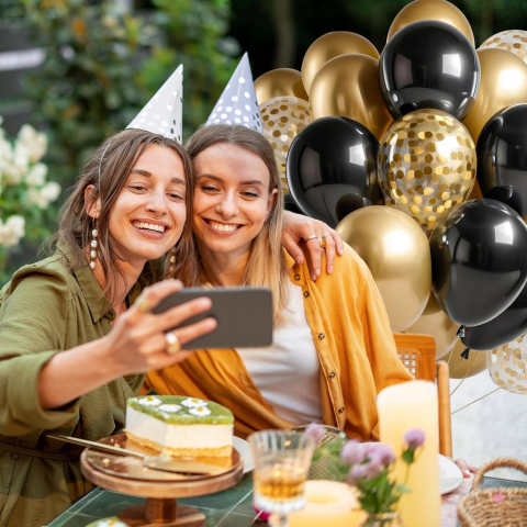 Set 16 Baloane din Latex, Model Party, 30 cm, Auriu, Negru, Confetti, 2.8 g [3]