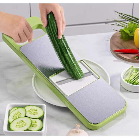 Set Multifunctional din 7 Piese, pentru Taierea si Maruntirea Legumelor, Uz Casnic,din Otel Inoxidabil, Gri-Verde [1]