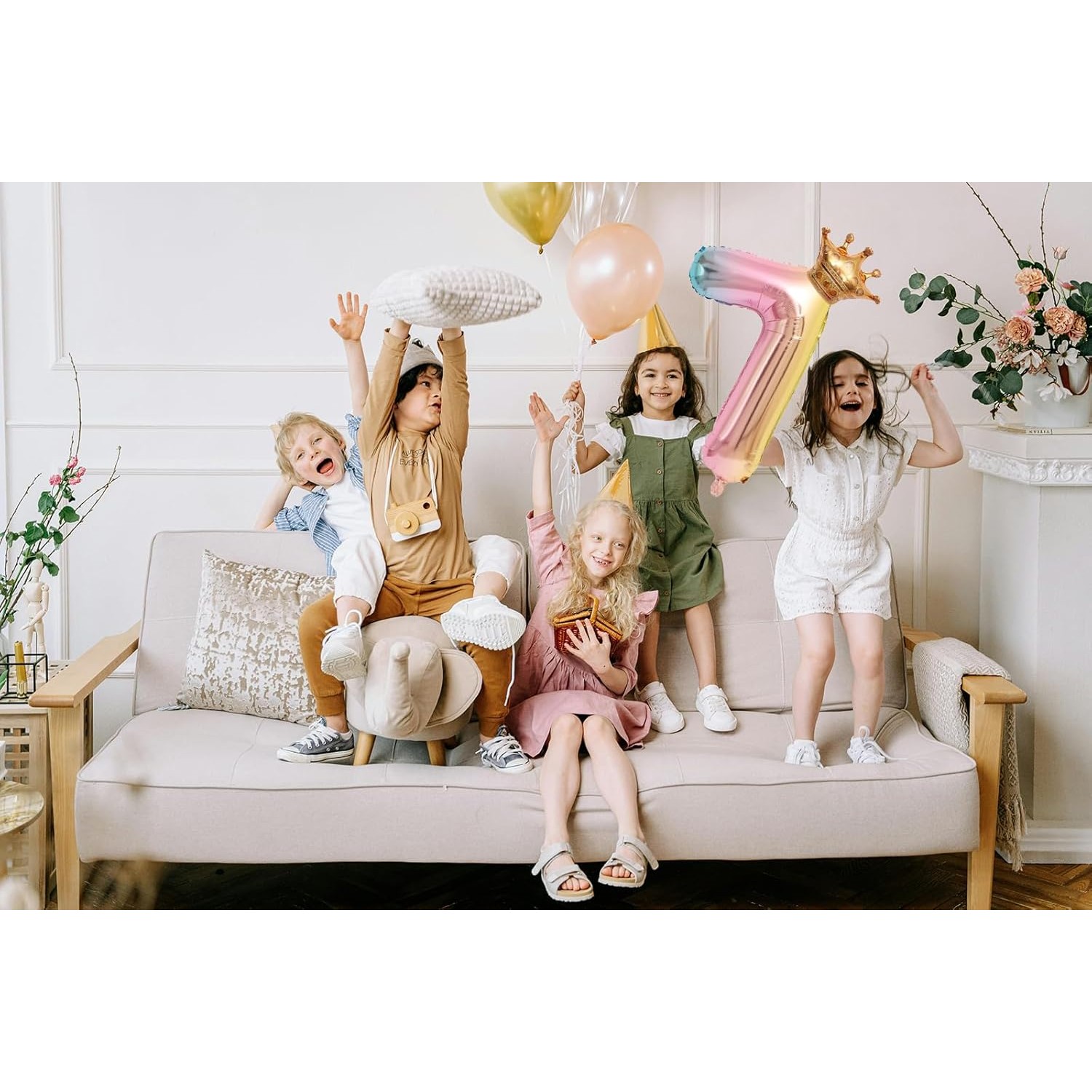 Balon din Folie Metalizata, Figurina Cifra Gradient, Tema Aniversare 80 cm, Ambalaj Individual, Pai inclus, Umflare cu Aer sau Heliu, Coronita, Cifra 7 [1]