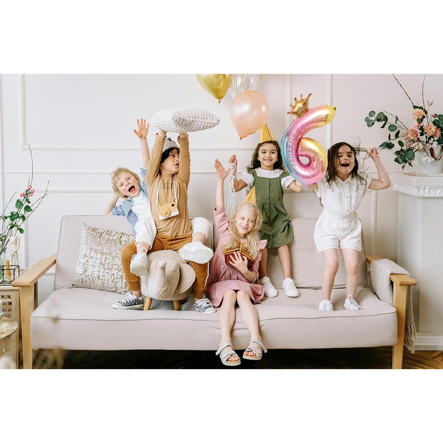 Balon din Folie Metalizata, Figurina Cifra Gradient, Tema Aniversare 80 cm, Ambalaj Individual, Pai inclus, Umflare cu Aer sau Heliu, Coronita, Cifra 6 [1]