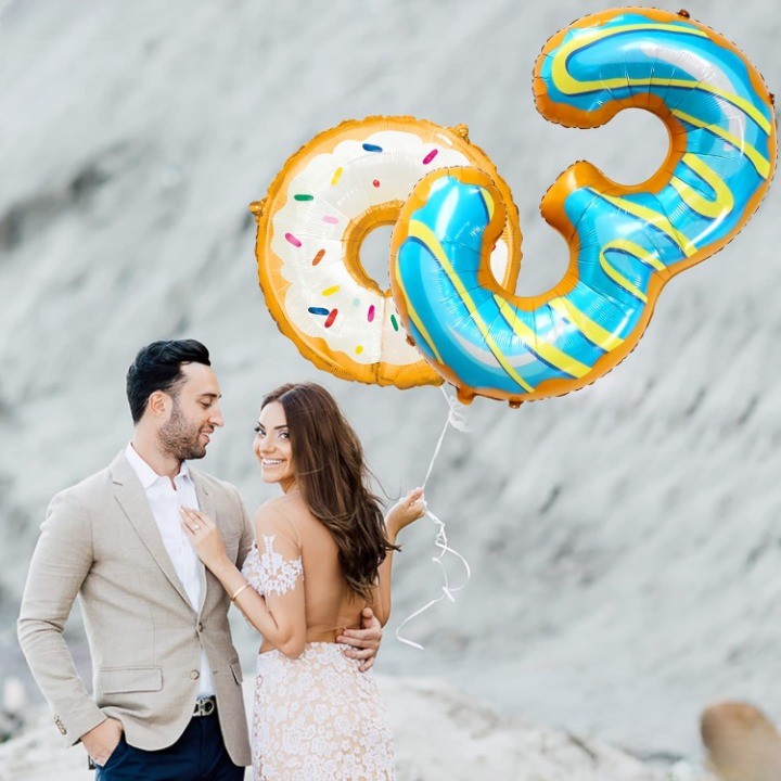 Balon din Folie Metalizata Figurina Cifra, Imprimeu Gogosi, Tema Aniversare 100 cm, Ambalaj Individual, Pai inclus, Umflare cu Aer sau Heliu, Multicolor, Cifra 3 [1]