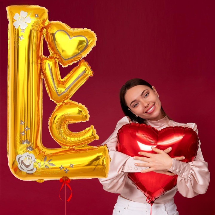 Balon din Folie Metalizata, Figurine, Model LOVE, Tematica Iubire, 110x64 cm, Ambalaj Individual, Pai Inclus, Umflare cu Aer sau Heliu, Galben [3]