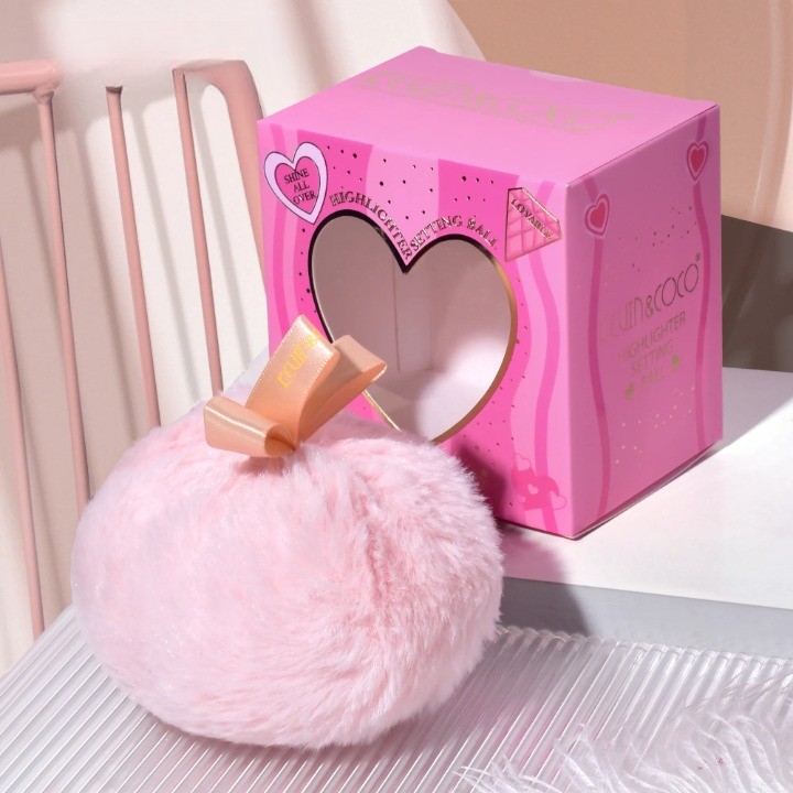 Aplicator pentru Iluminator/Pudra, Tip Buretel Pufos, Kevin &amp; Coco, 9.6 x 9.6 x 7.2cm, Roz [1]