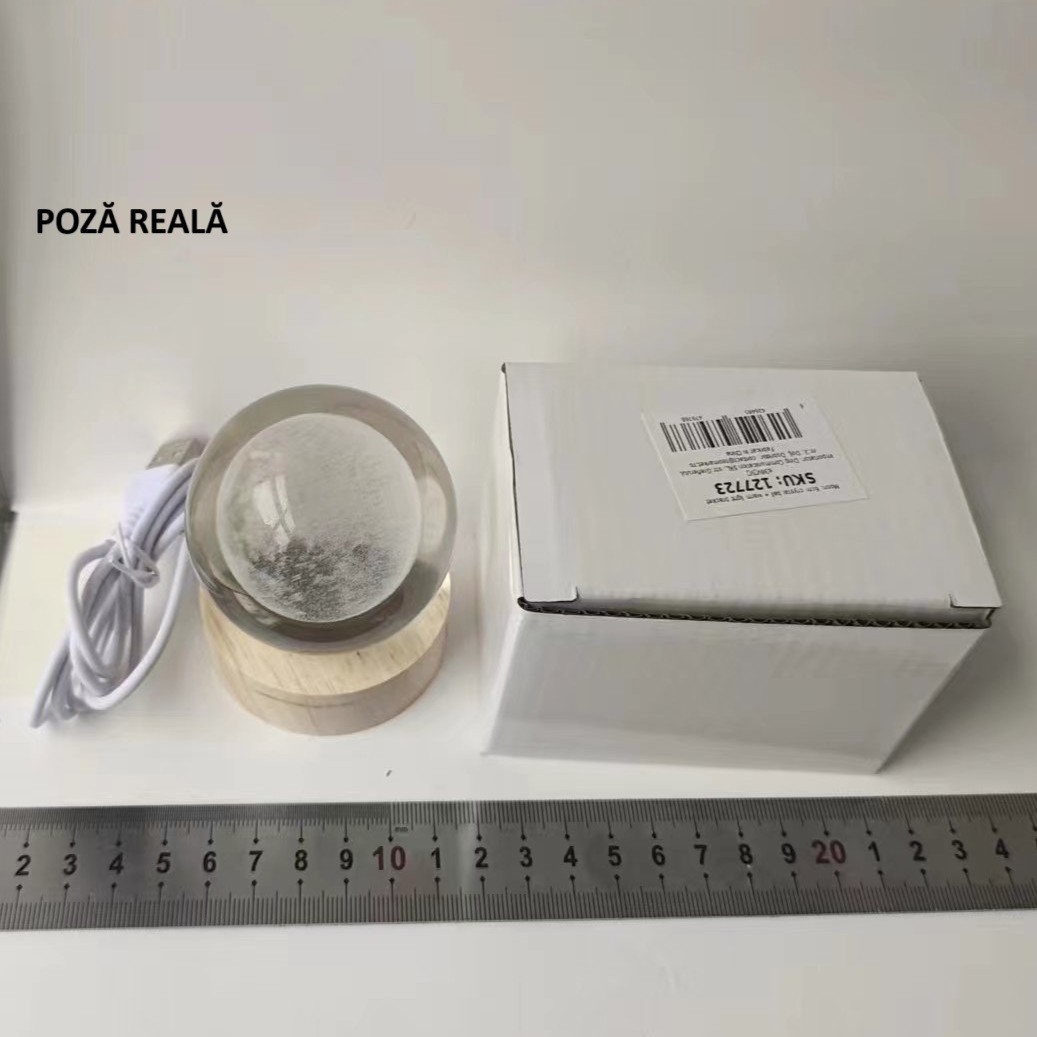 Lampa LED Decorativa, cu Bila de Cristal cu Diametru 6cm, Model Luna 3D, Alimentare USB, Suport din Lemn, Lumina Alb Cald [7]
