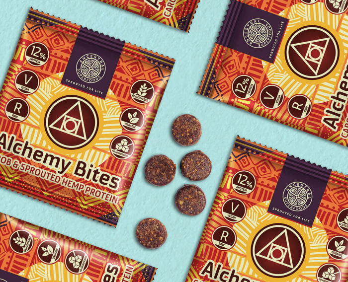 Gustare cu carob și cânepă bio 40g Ancestral Superfoods [2]