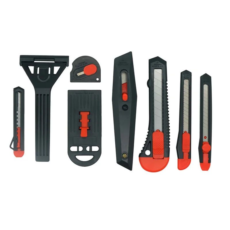 Unelte zugravit - Cutter 16 mm Maner Plastic Set 8 Bucati