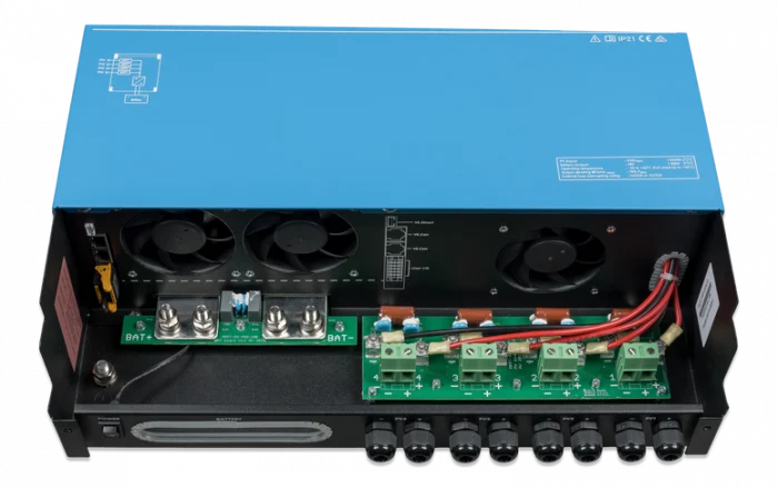 Victron Energy SmartSolar MPPT RS 450/200-MC4 [3]