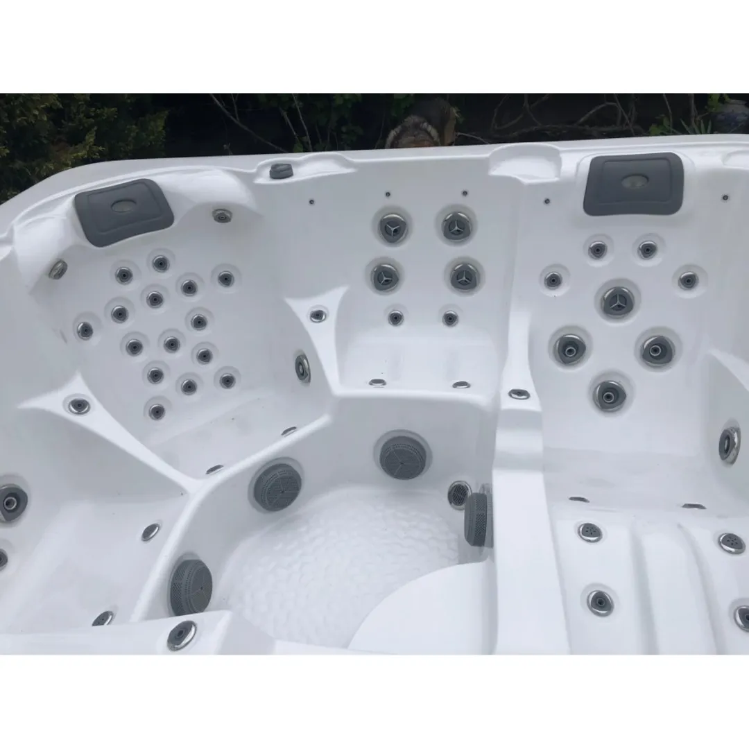 Jacuzzi exterior 313A Gecko, alb, 5 persoane, acril antibacterian, mască gri [22]