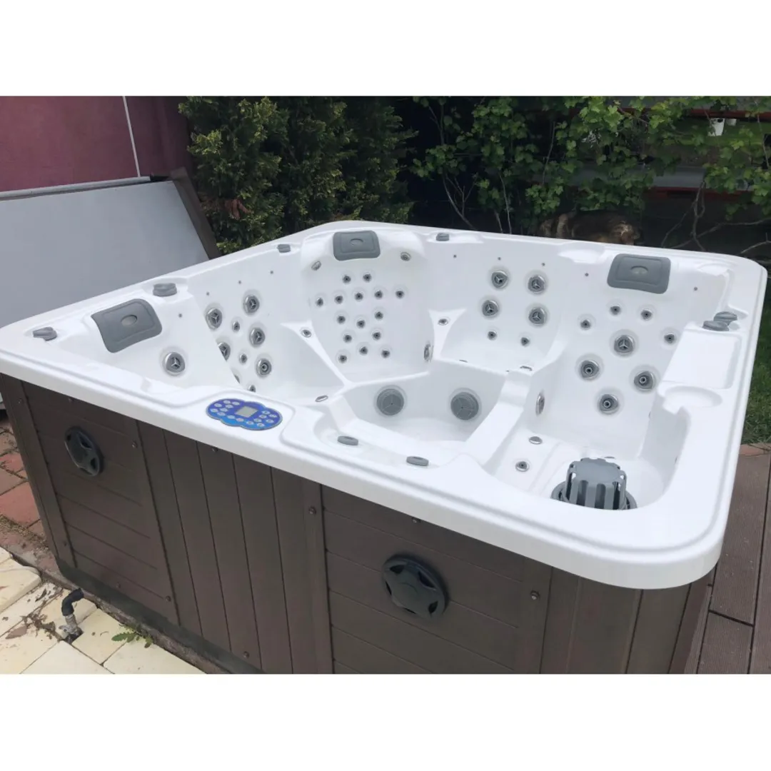 Jacuzzi exterior 313A Gecko, alb, 5 persoane, acril antibacterian, mască gri [24]