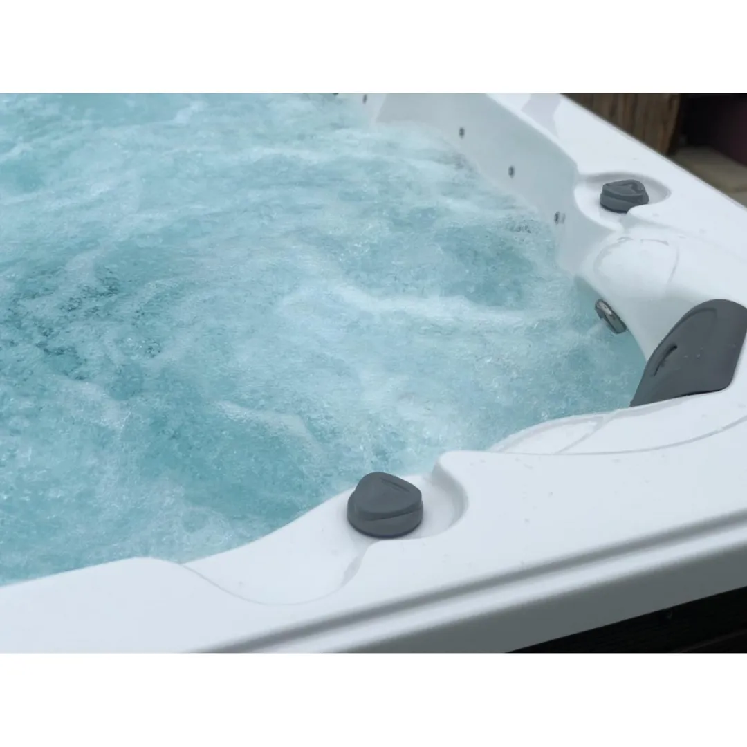 Jacuzzi exterior 313A Gecko, alb, 5 persoane, acril antibacterian, mască gri [21]