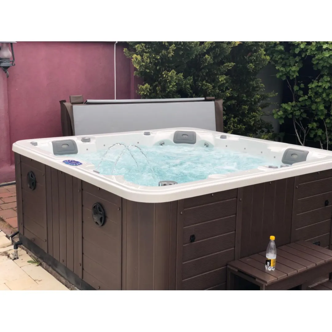 Jacuzzi exterior 313A Gecko, alb, 5 persoane, acril antibacterian, mască gri [20]