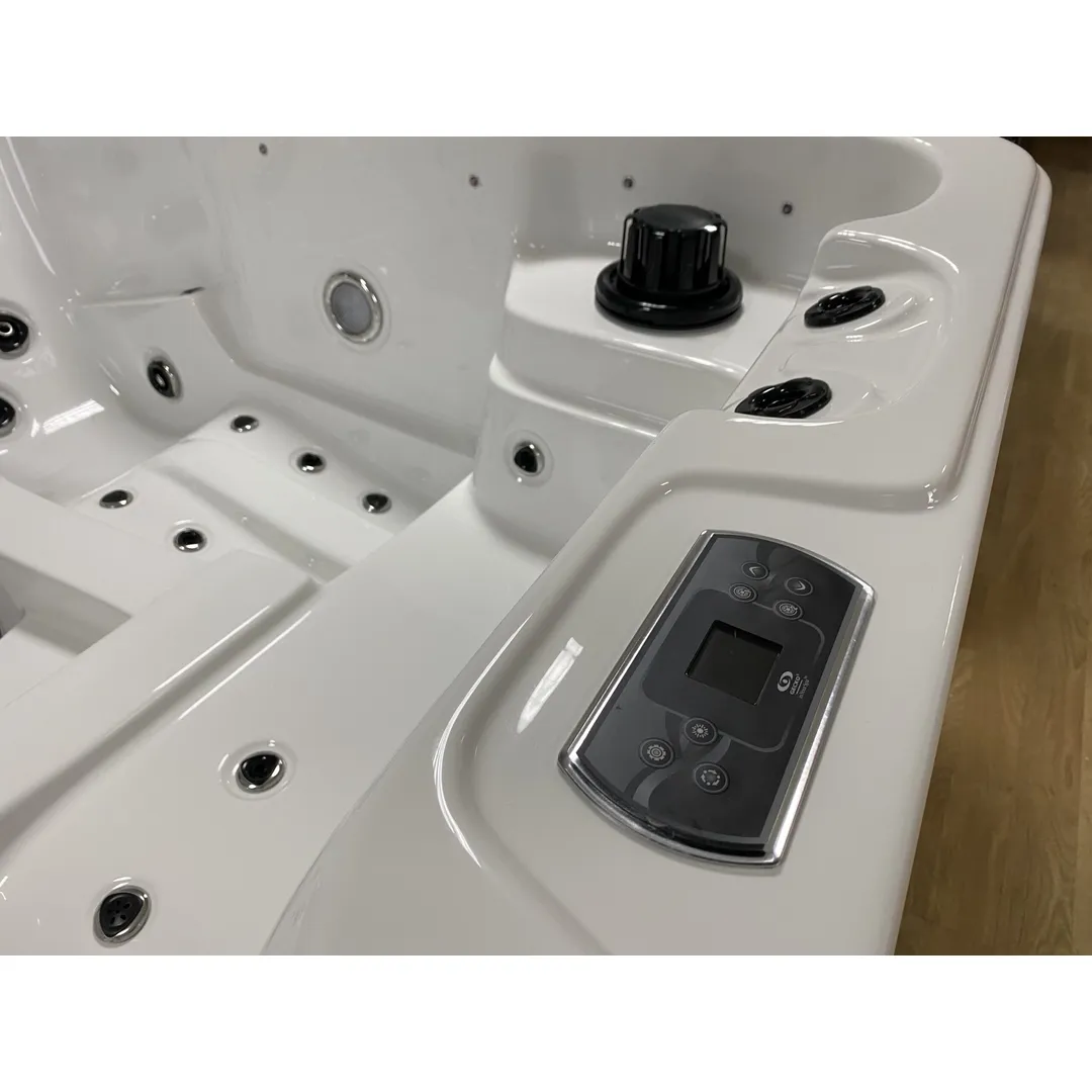 Jacuzzi exterior 313A Gecko, Alb, 5 persoane, acril antibacterian, masca maro [3]