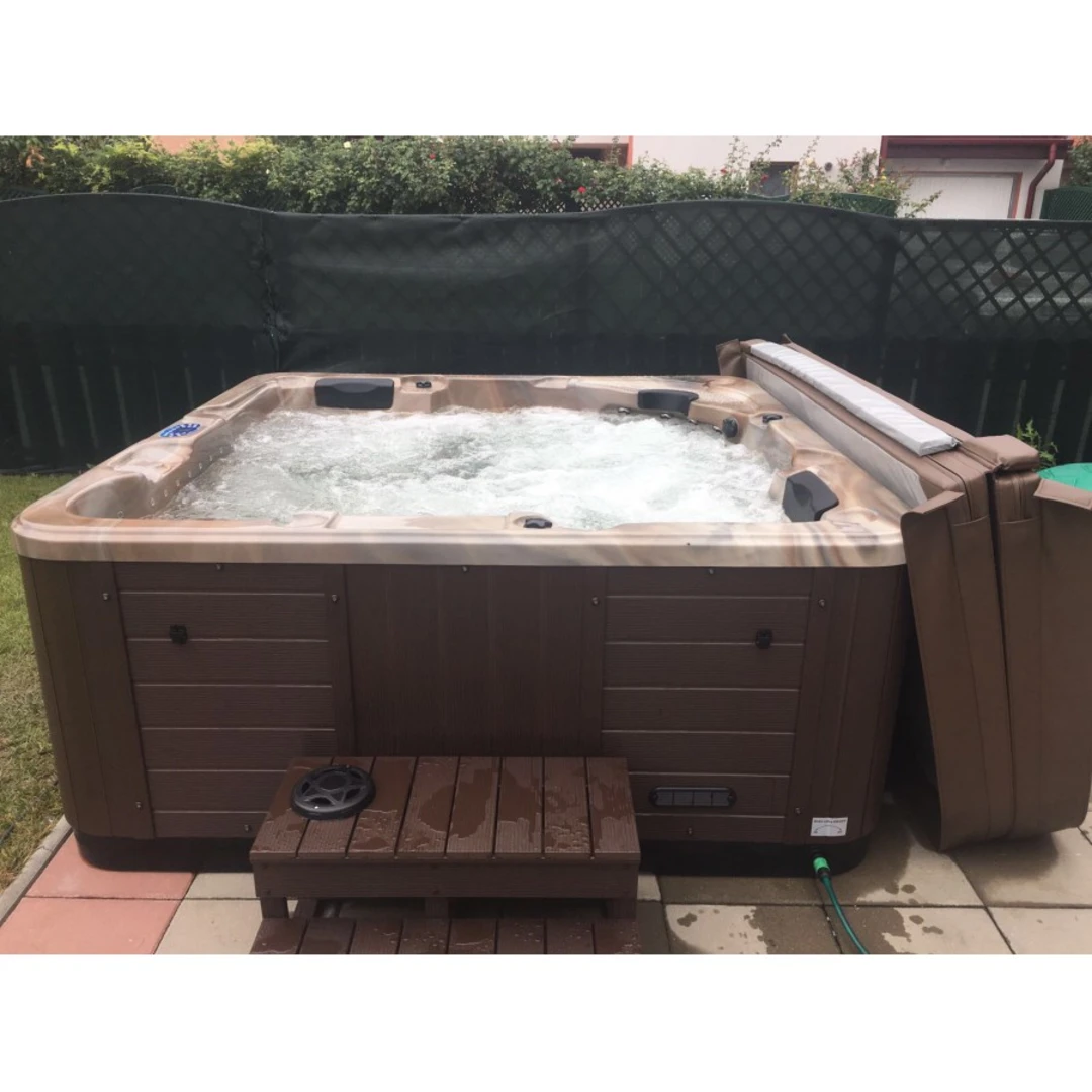 Jacuzzi exterior 313A Gecko, Cappucino, 5 persoane, acril antibacterian [6]