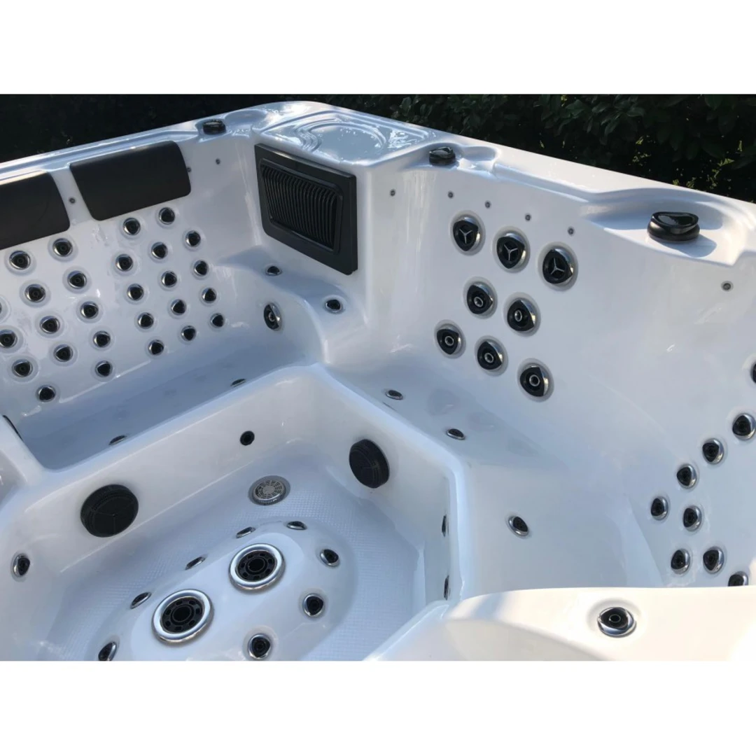 Jacuzzi exterior 329 Gecko, Alb, 7 persoane, acril antibacterian [7]