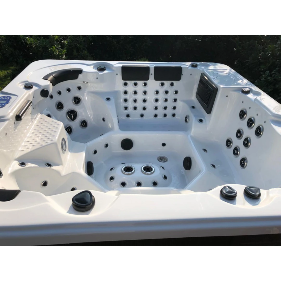 Jacuzzi exterior 329 Gecko, Alb, 7 persoane, acril antibacterian [2]