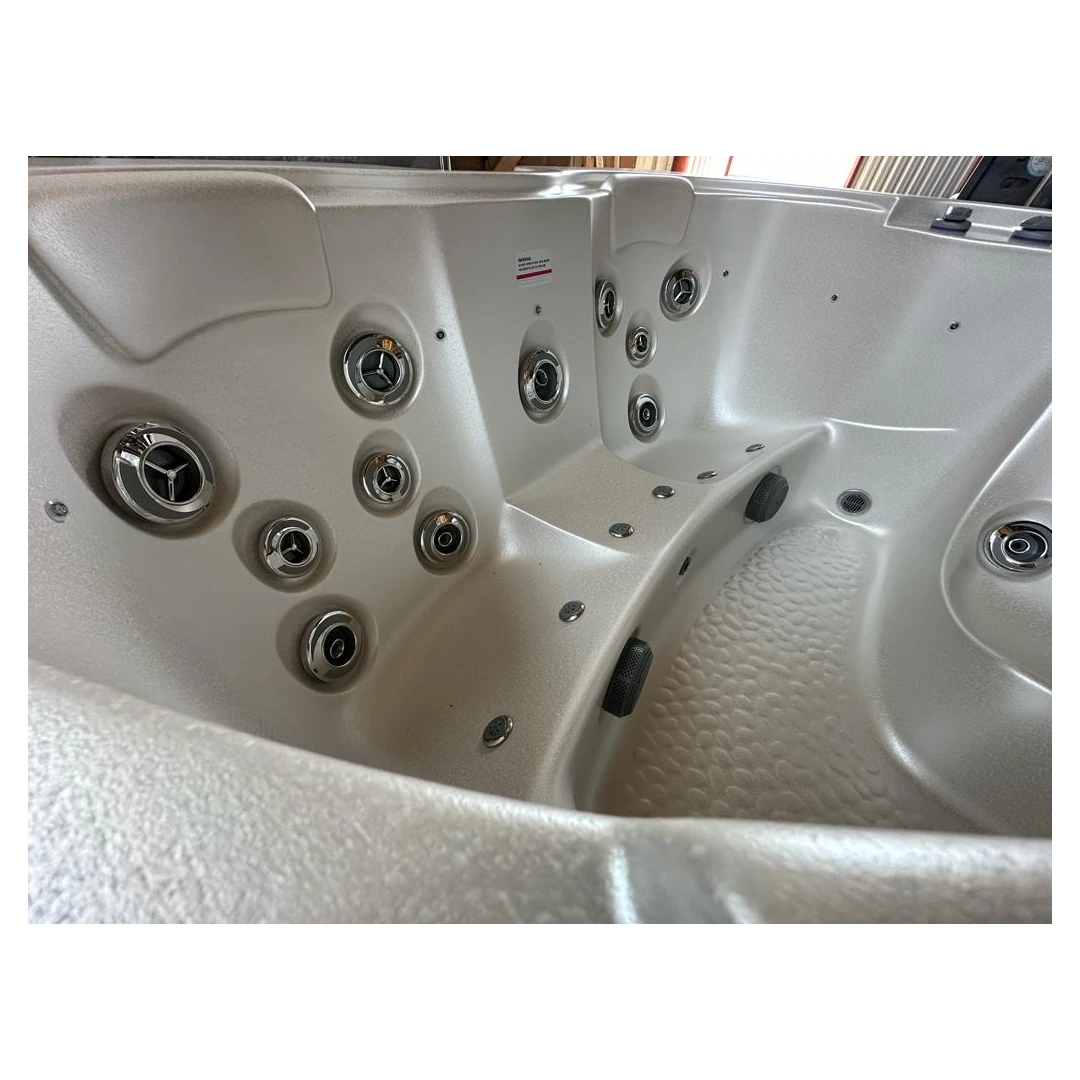 Jacuzzi exterior 355 Gecko, Alb Perlat, 4 persoane, acril antibacterian, masca maro [3]