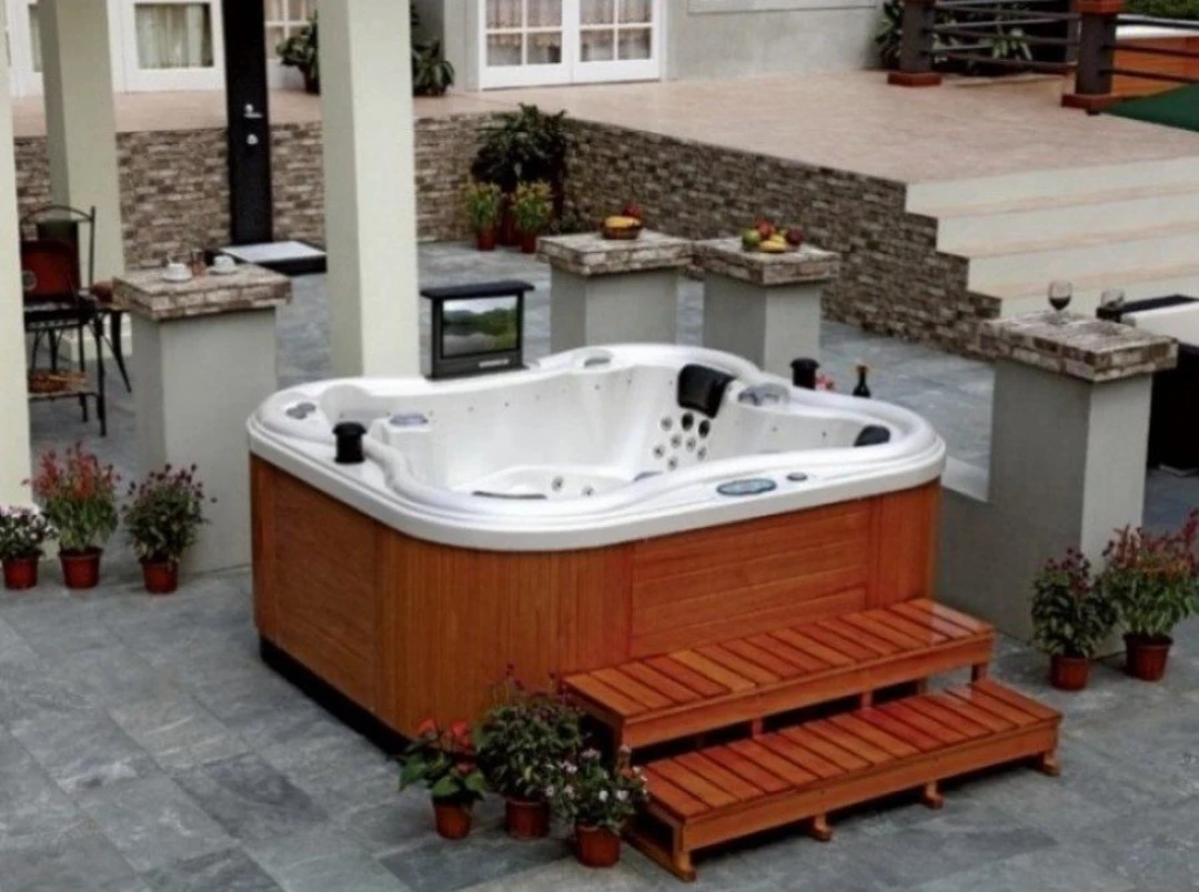 Jacuzzi exterior 561 Gecko, Bianco, 6 persoane, acril antibacterian [2]