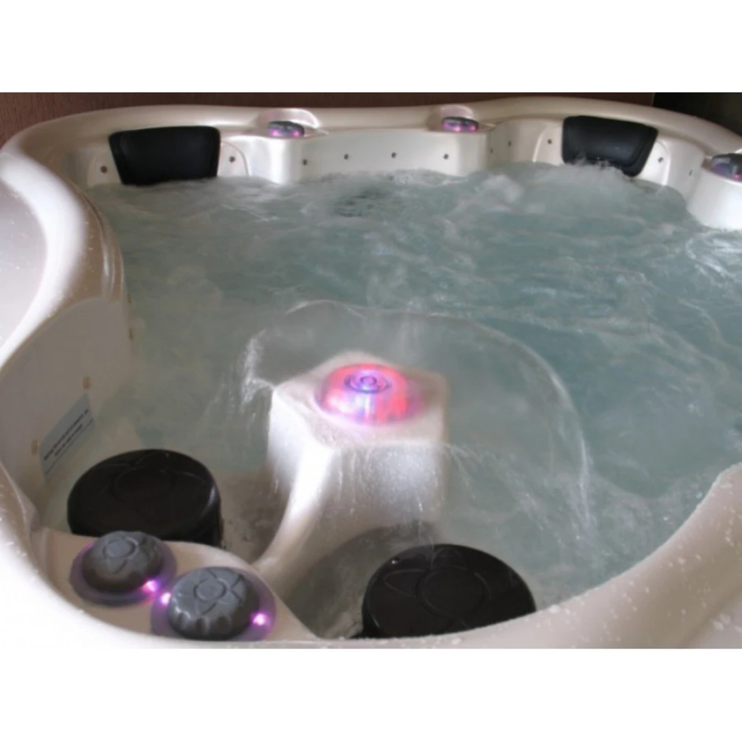 Jacuzzi exterior 563 Gecko, Bianco, 5 persoane, acril antibacterian [6]