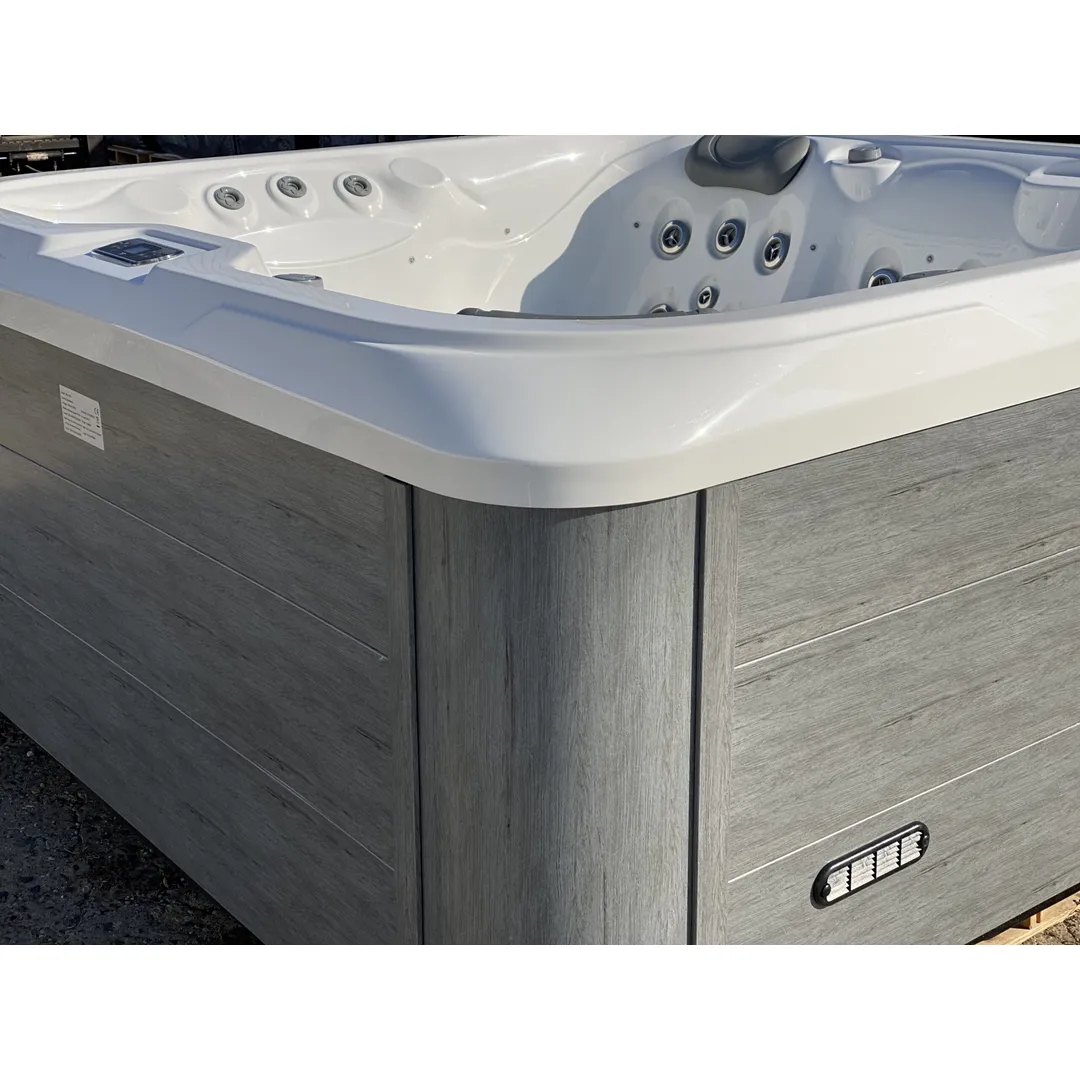 Jacuzzi exterior 640 Gecko, Bianco, 5 persoane, acril antibacterian [8]
