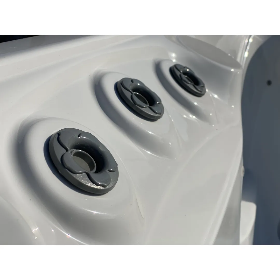 Jacuzzi exterior 640 Gecko, Bianco, 5 persoane, acril antibacterian [13]